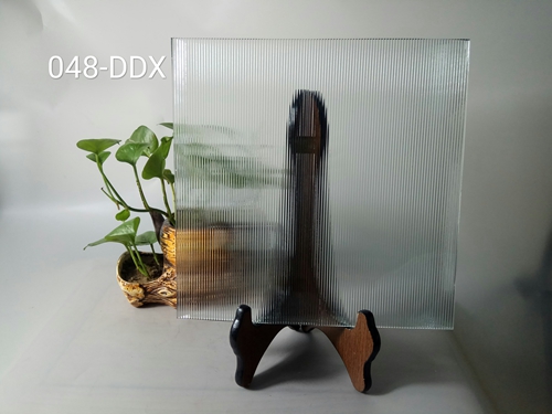 Pattern glass 048-DDX